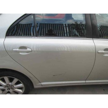 toyota avensis berlina (t25) del año 2003