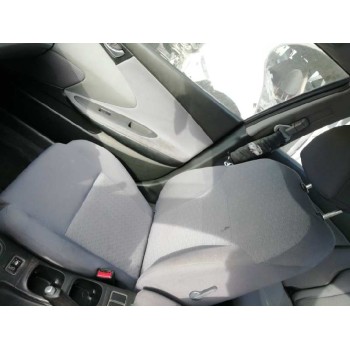 nissan primera berlina (p12) del año 2002