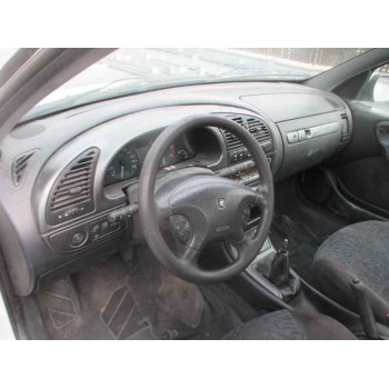 citroën xsara berlina del año 2000