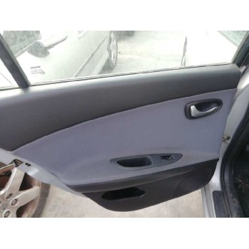 nissan primera berlina (p12) del año 2002