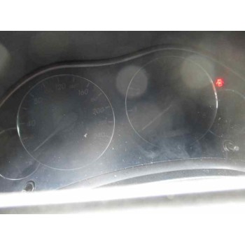 toyota avensis berlina (t25) del año 2003