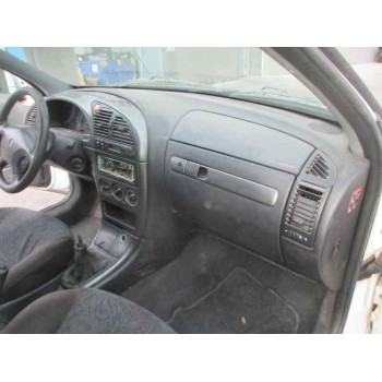 citroën xsara berlina del año 2000