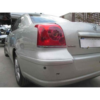 toyota avensis berlina (t25) del año 2003