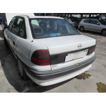 opel astra f berlina del año 1995