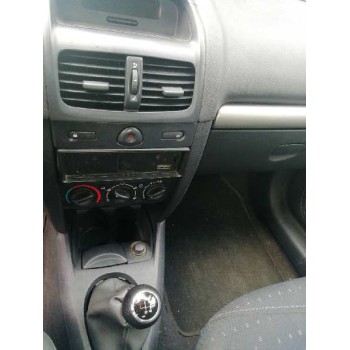 renault clio ii fase ii (b/cb0) del año 2002