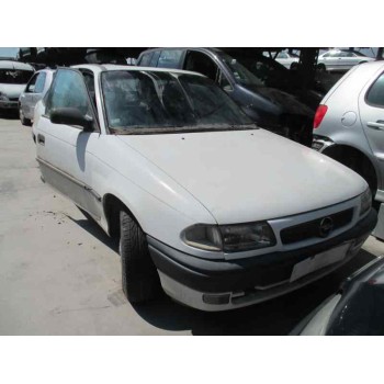 opel astra f berlina del año 1995