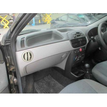 fiat punto berlina (188) del año 2000