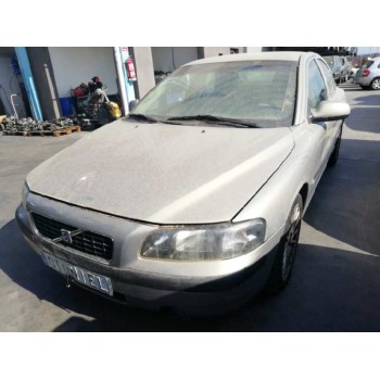 volvo s60 berlina del año 2001