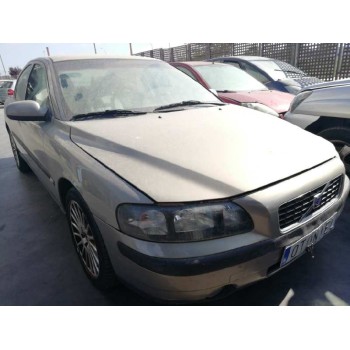 volvo s60 berlina del año 2001
