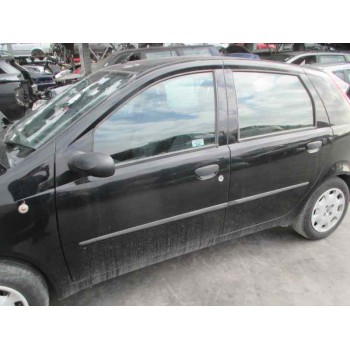 fiat punto berlina (188) del año 2000