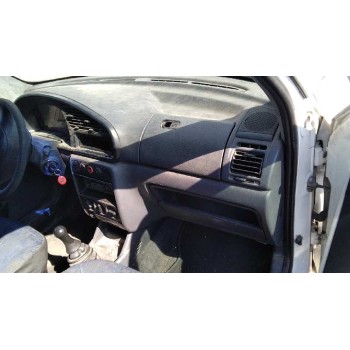 peugeot partner (s1) del año 2000