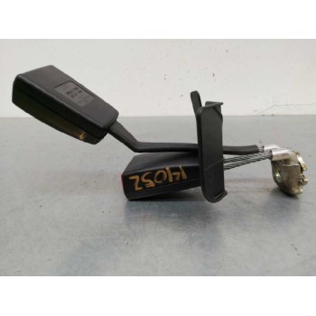 Recambio de enganche cinturon para audi a6 berlina (4b2) 1.8 t referencia OEM IAM 8D0837739D TRASERO IZQUIERDO DOBLE