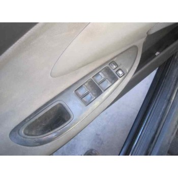 nissan primera berlina (p12) del año 2002