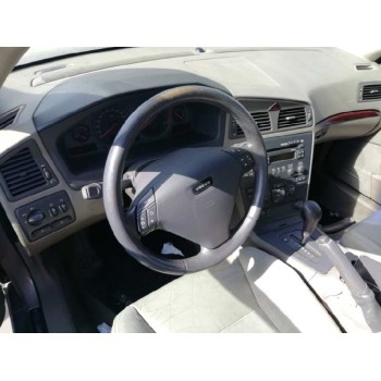 volvo s60 berlina del año 2001