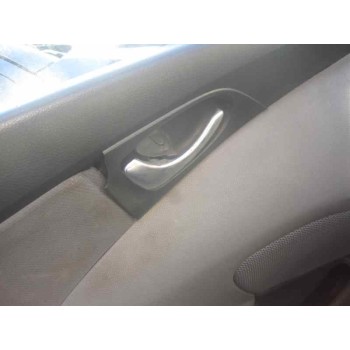 nissan primera berlina (p12) del año 2002