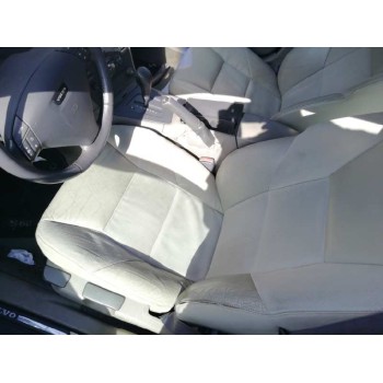 volvo s60 berlina del año 2001