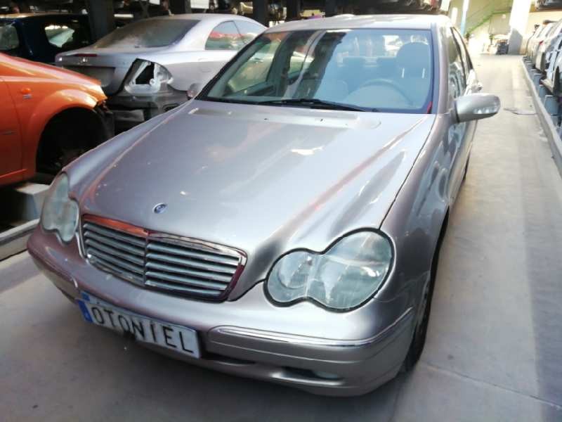 MERCEDES-BENZ CLASE C (W203) BERLINA