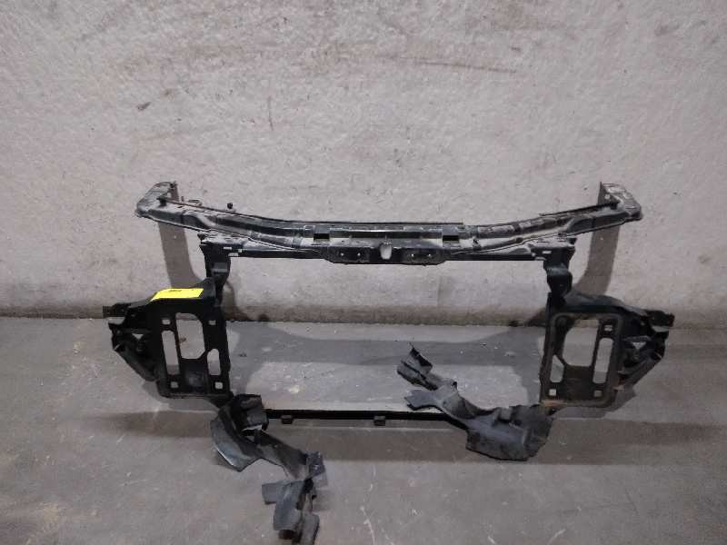 Recambio de panel frontal para chrysler sebring berlina 2.0 crd cat referencia OEM IAM 05116209AD  