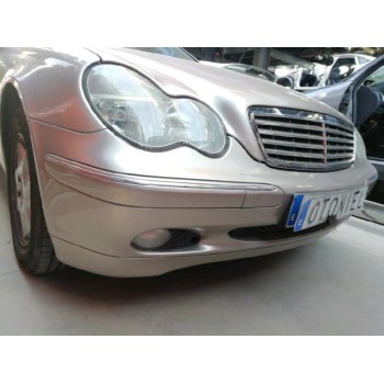 mercedes-benz clase c (w203) berlina del año 2001