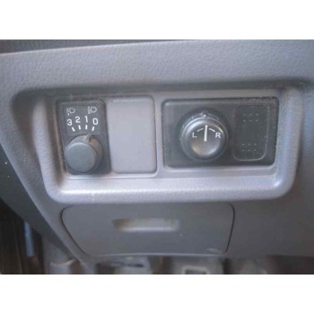 nissan primera berlina (p12) del año 2002