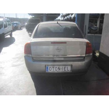 opel vectra c berlina del año 2003