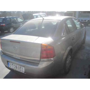 opel vectra c berlina del año 2003