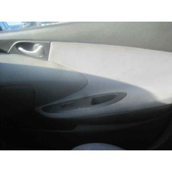 nissan primera berlina (p12) del año 2002