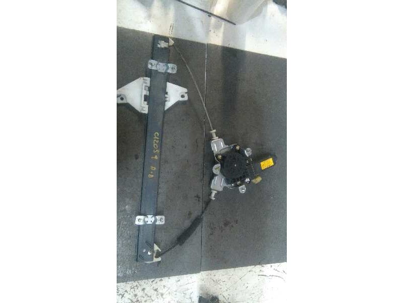 Recambio de elevalunas delantero derecho para hyundai accent crdi gl referencia OEM IAM 9882025100 9882025100 5P 2 PINS