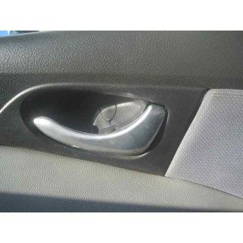 nissan primera berlina (p12) del año 2002