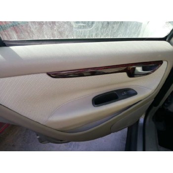 volvo s60 berlina del año 2001