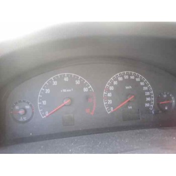 opel vectra c berlina del año 2003