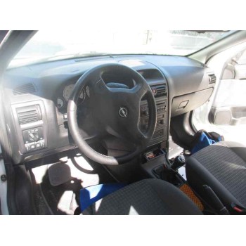 opel astra g berlina del año 2003