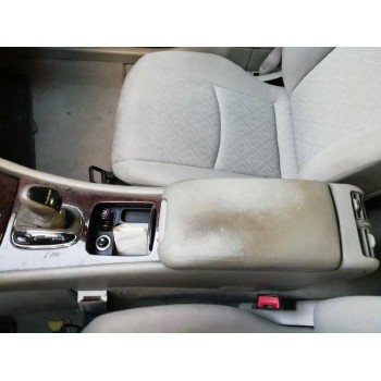 mercedes-benz clase c (w203) berlina del año 2001