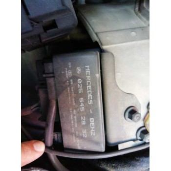 mercedes-benz clase c (w203) berlina del año 2001