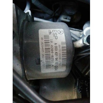 mercedes-benz clase c (w203) berlina del año 2001