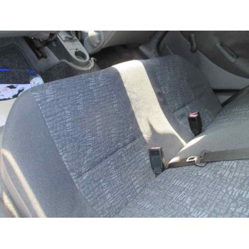 opel corsa c del año 2000