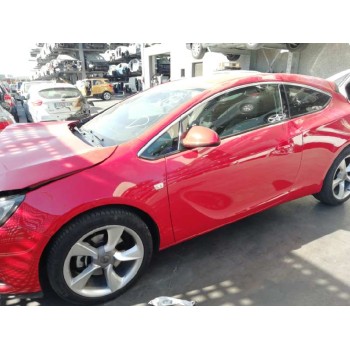 opel astra j gtc del año 2012