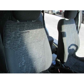 opel corsa c del año 2000