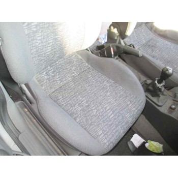 opel corsa c del año 2000