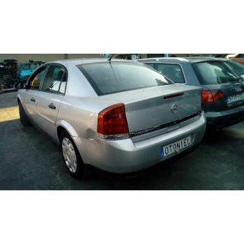 opel vectra c berlina del año 2002