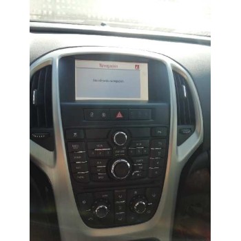 opel astra j gtc del año 2012