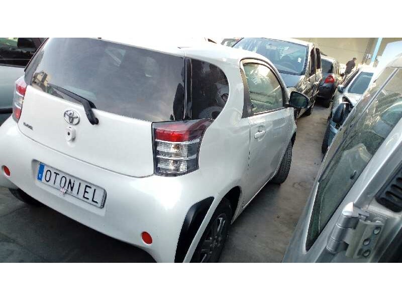 TOYOTA IQ