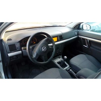 opel vectra c berlina del año 2002