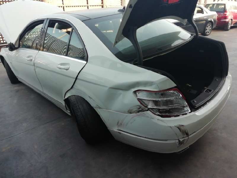 MERCEDES-BENZ CLASE C (W204) BERLINA