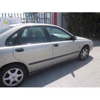 volvo s40 berlina del año 1997