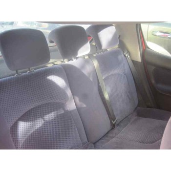 peugeot 206 berlina del año 2004