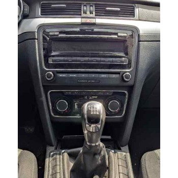 skoda superb combi (3t5) del año 2010