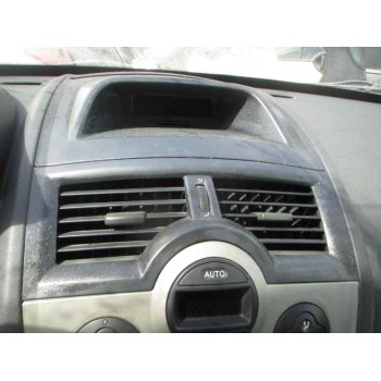 renault megane ii classic berlina del año 2004