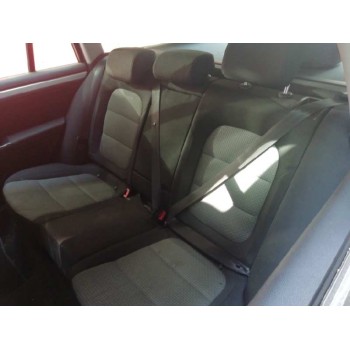 skoda superb combi (3t5) del año 2010