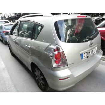 toyota corolla verso (r1) del año 2004